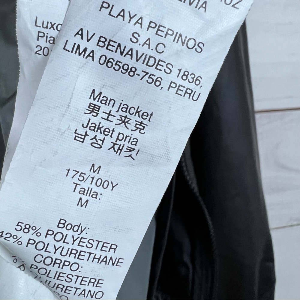 Oakley Explorer Packable Jacket Medium - image 7